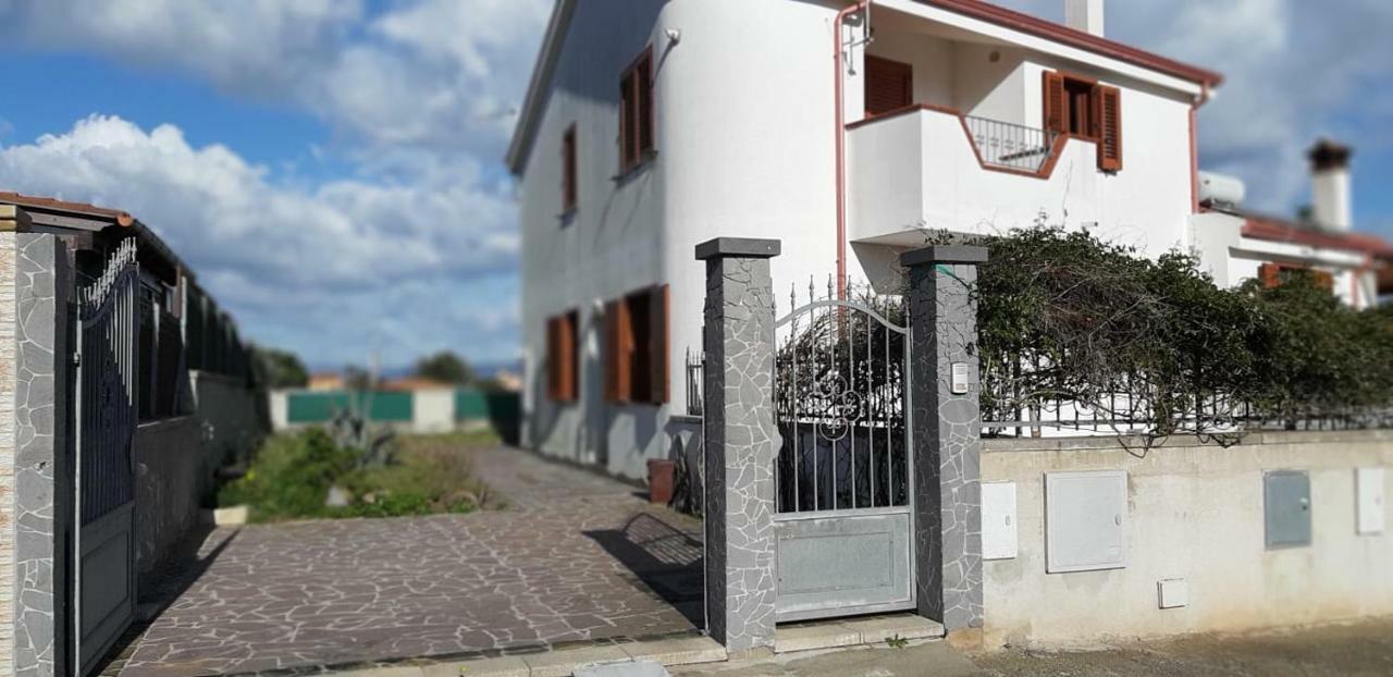 SantʼAntìoco Villa Rosa מראה חיצוני תמונה