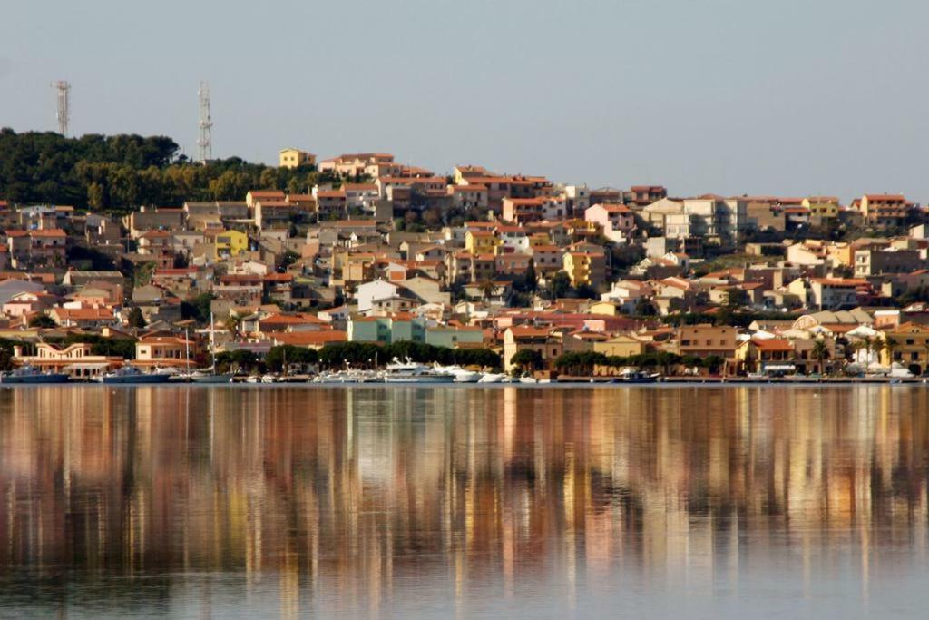 SantʼAntìoco Villa Rosa מראה חיצוני תמונה
